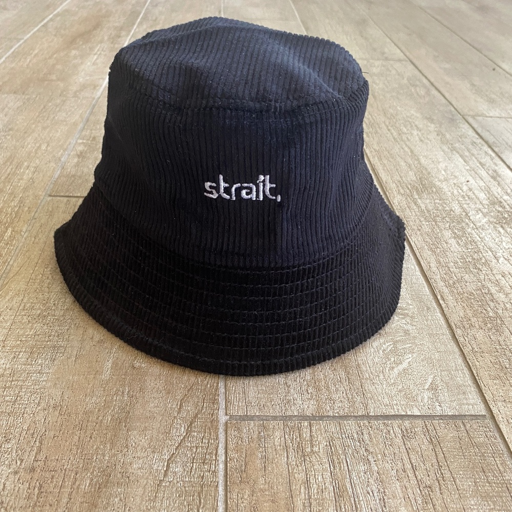 Strait the Label Corduroy Bucket Hat